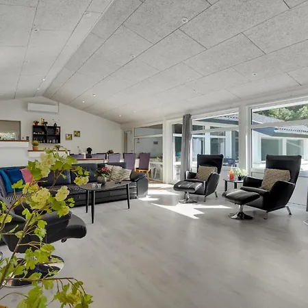 Amazing In With Kitchen Feriehus